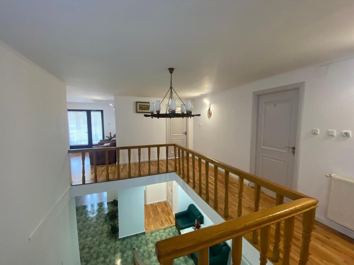 Casa Laur Hotel Mînăstirea Humorului Bagian luar foto